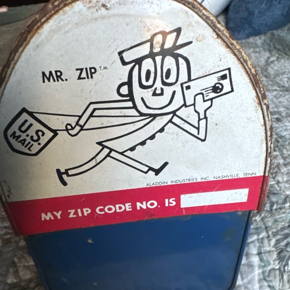 Vintage 1960s Aladdin U.S. Mail Dome Top Metal Lunchbox (No Thermos) - Picture 3 of 12